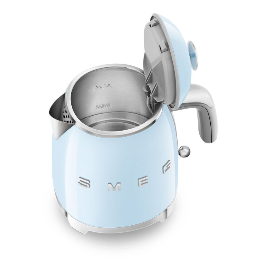 Чайник SMEG KLF05PBEU голубой