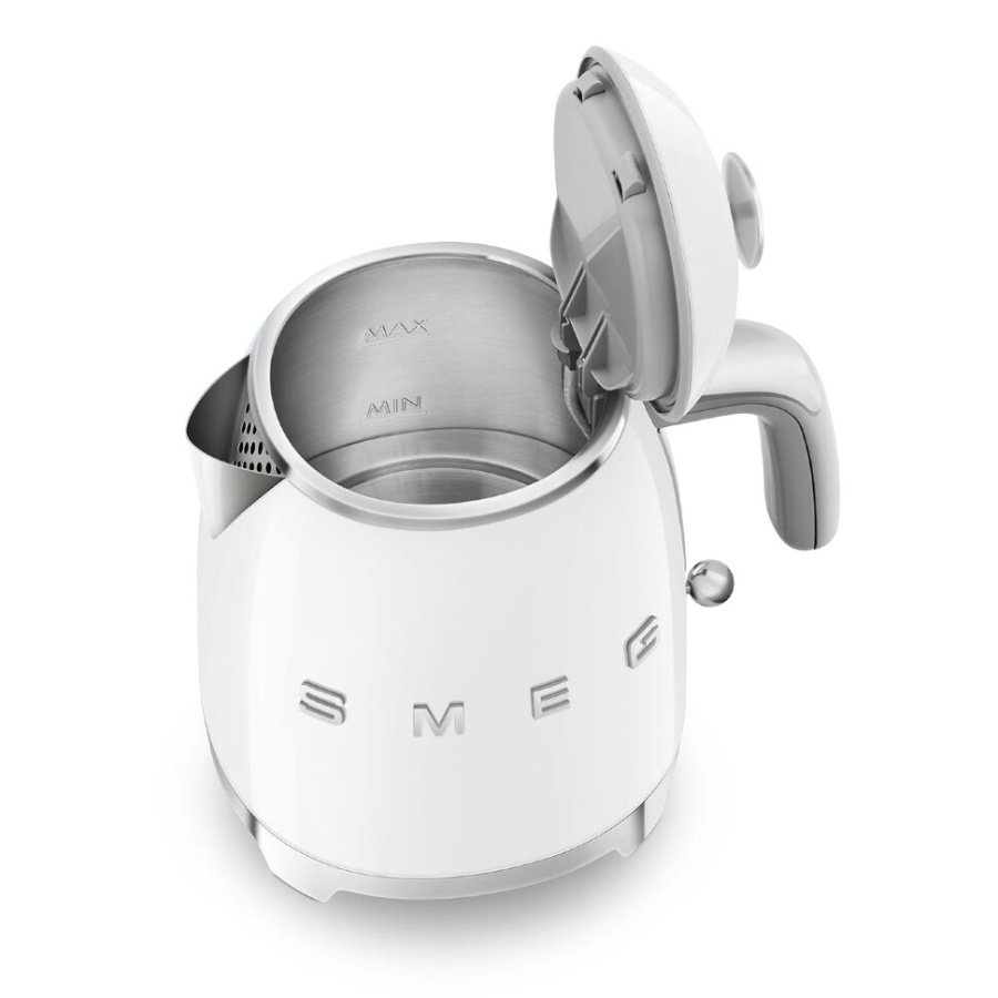 Чайник SMEG KLF05WHEU белый